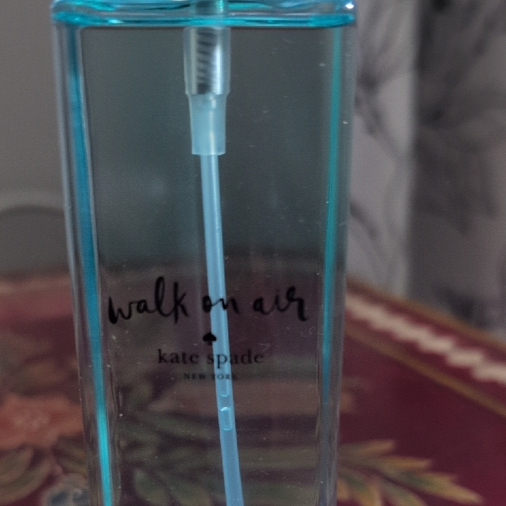 Kate Spade Walk On Air Body Mist - Picture 2 of 4